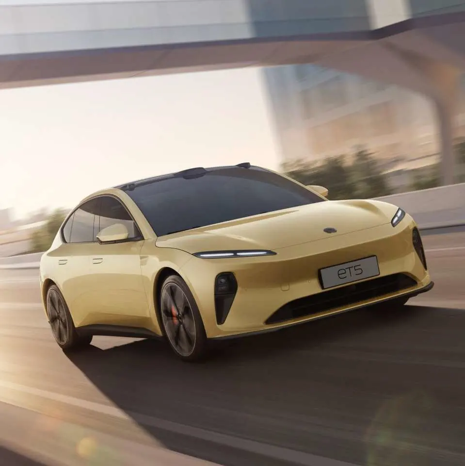 NIO ET5