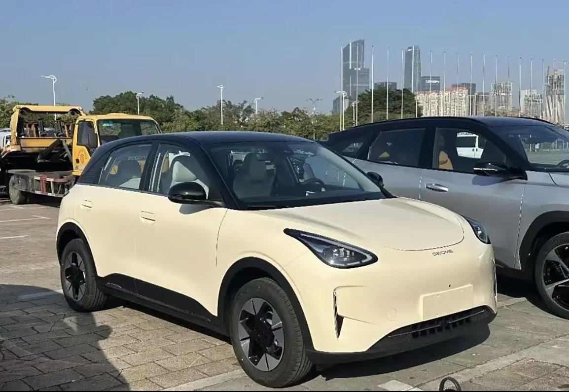 compact SUV Geely Xingyuan